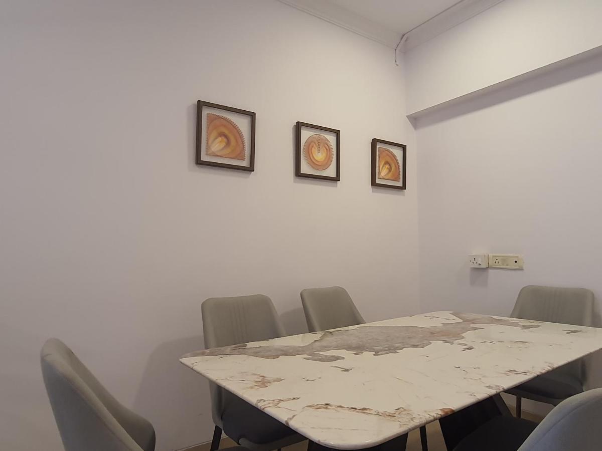 Osi Apartments Perry Cross Bandra West Мумбаї Екстер'єр фото